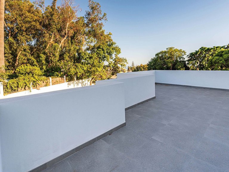 Villa for Sale in Marbella, Malaga 43