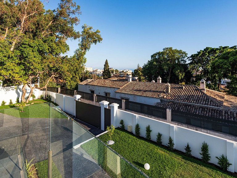 Villa for Sale in Marbella, Malaga 57