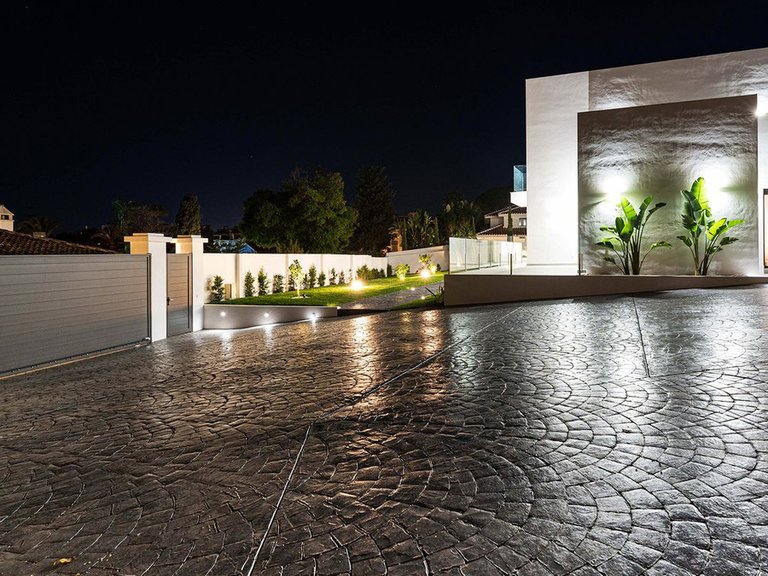 Villa for Sale in Marbella, Malaga 68