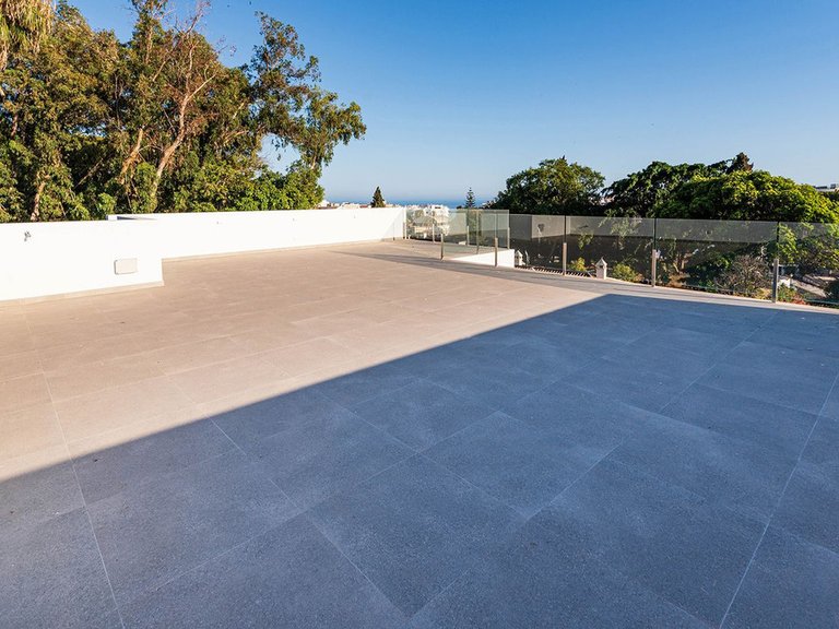 Villa for Sale in Marbella, Malaga 9
