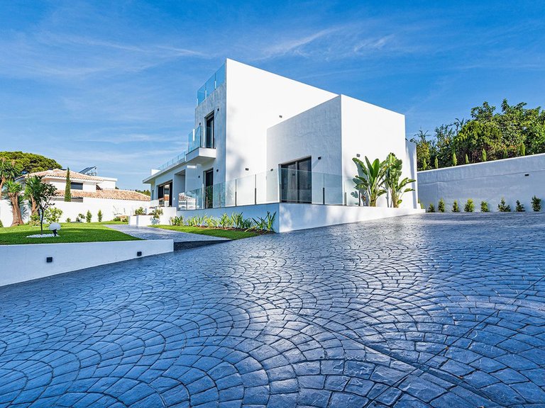 Villa for Sale in Marbella, Malaga 90