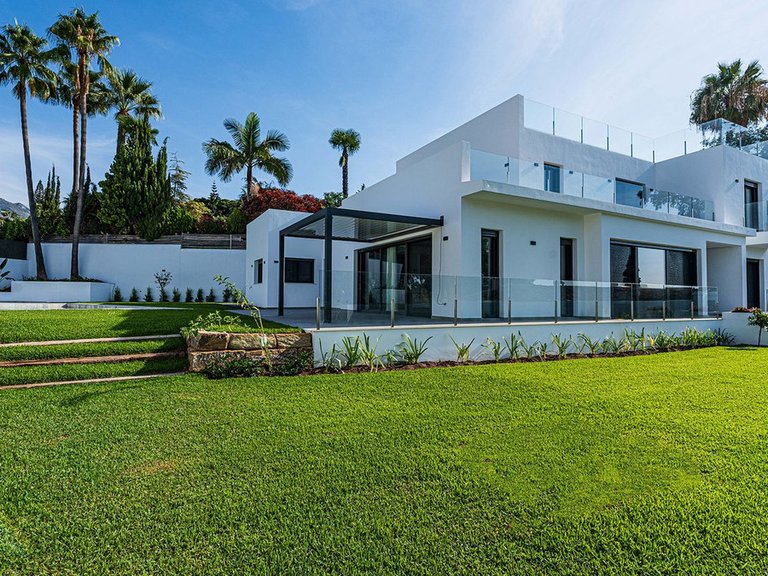 Villa for Sale in Marbella, Malaga 93