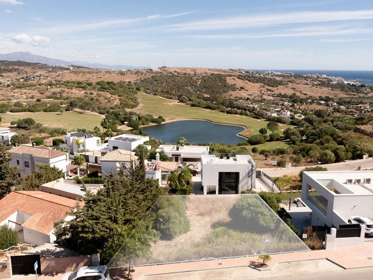 Plot for Sale in Valle Romano, Malaga 2