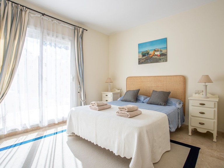 Apartment for Sale in Benahavís, Malaga 18