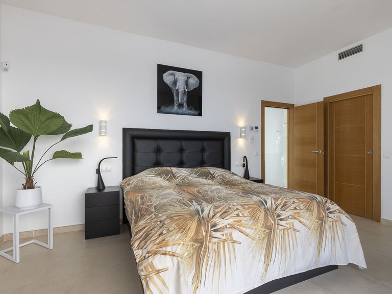Villa for Sale in Coín, Malaga 35