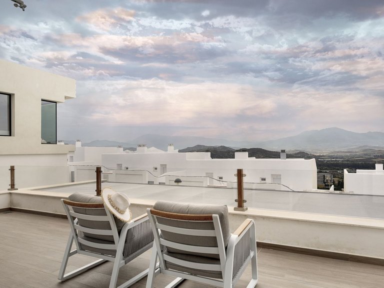 Villa for Sale in Coín, Malaga 36