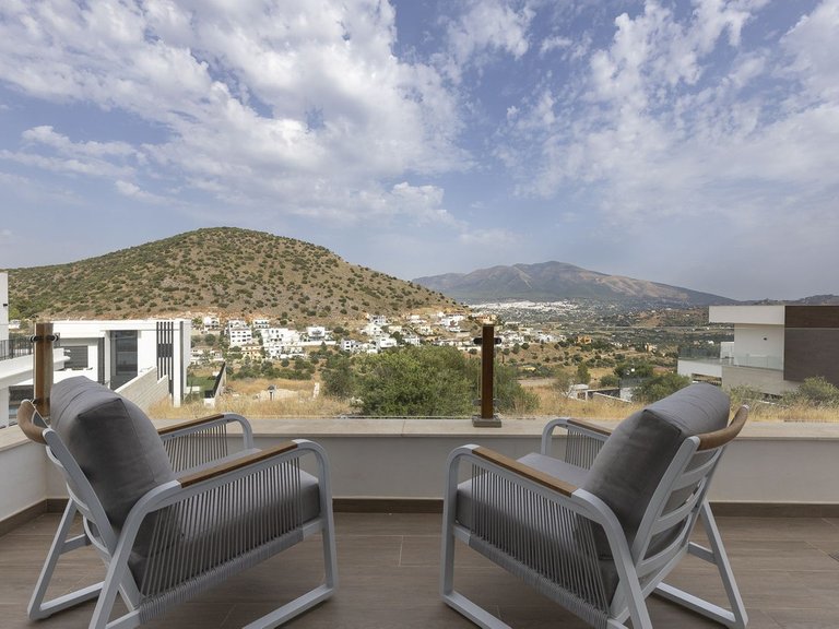 Villa for Sale in Coín, Malaga 48