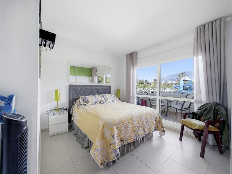 Apartment for Sale in Costa del Sol, Benalmadena, Malaga 12