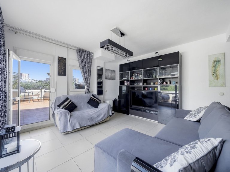 Apartment for Sale in Costa del Sol, Benalmadena, Malaga 9