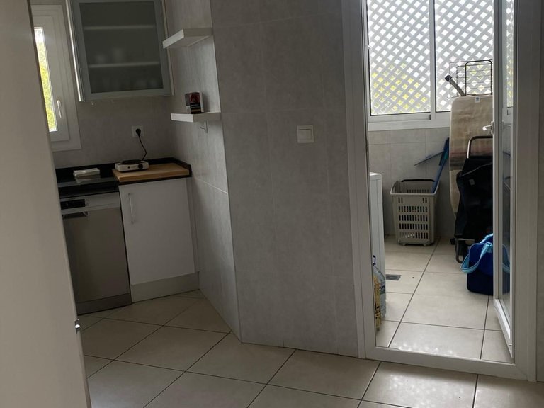Apartment for Sale in Puerto Banús, Malaga 16