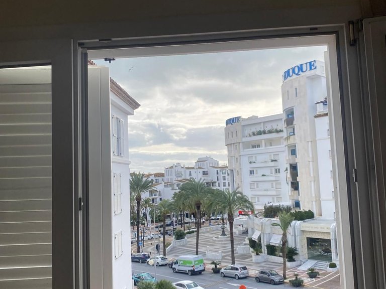 Apartment for Sale in Puerto Banús, Malaga 17