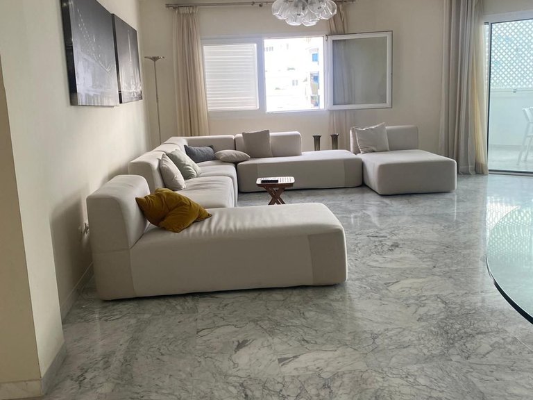 Apartment for Sale in Puerto Banús, Malaga 4