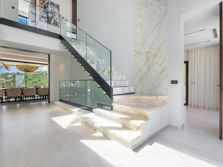 Villa for Sale in Benahavís, Malaga 10