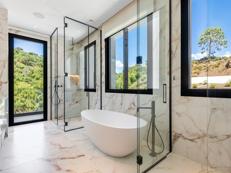Villa for Sale in Benahavís, Malaga 14