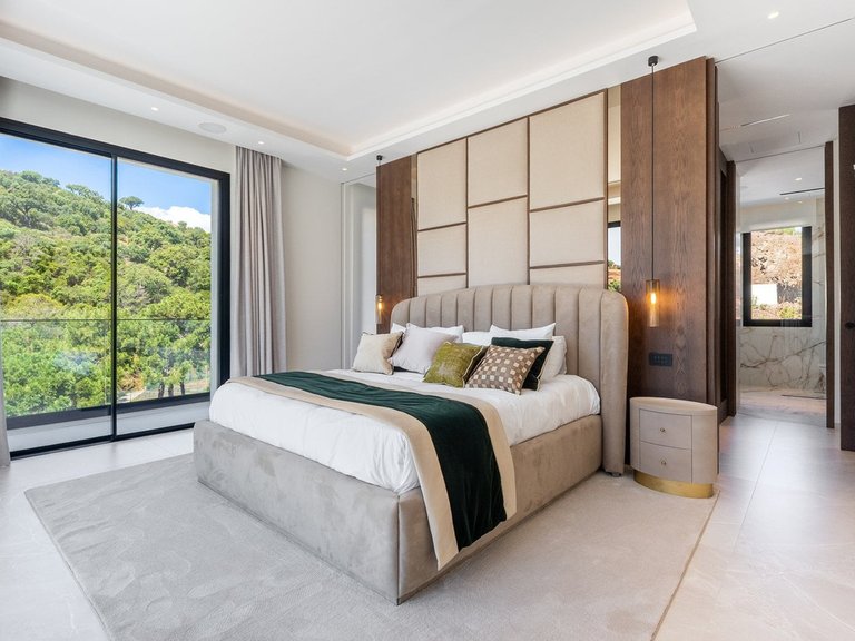 Villa for Sale in Benahavís, Malaga 16