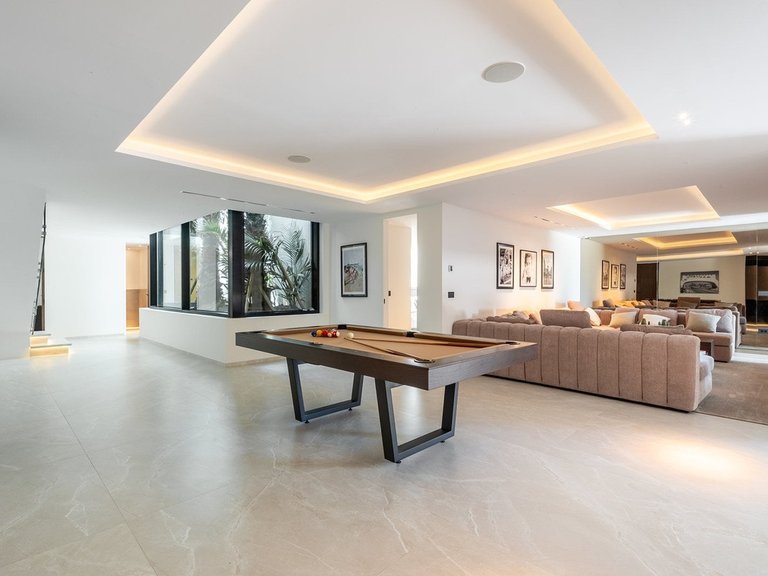 Villa for Sale in Benahavís, Malaga 24