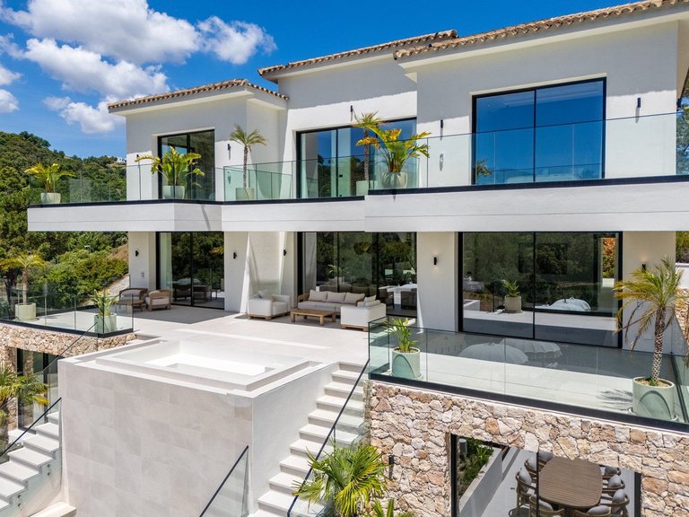 Villa for Sale in Benahavís, Malaga 27