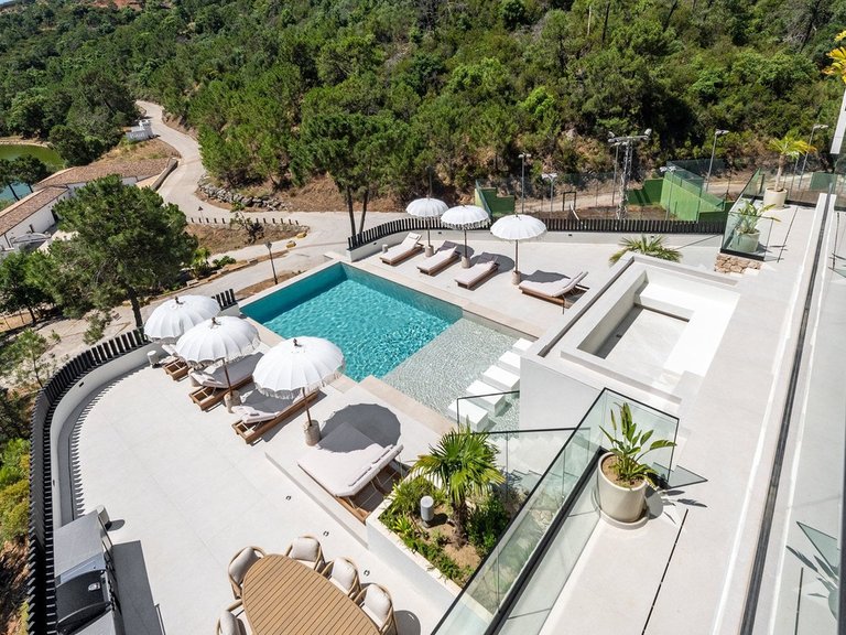 Villa for Sale in Benahavís, Malaga 30