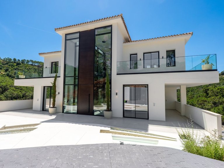 Villa for Sale in Benahavís, Malaga 31