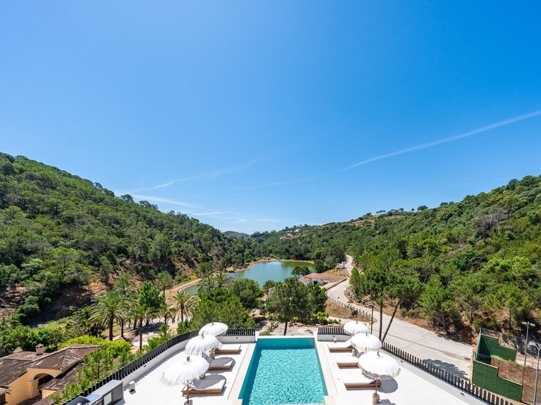 Villa for Sale in Benahavís, Malaga 36