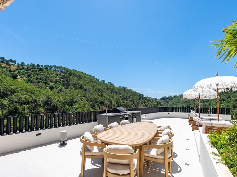 Villa for Sale in Benahavís, Malaga 4