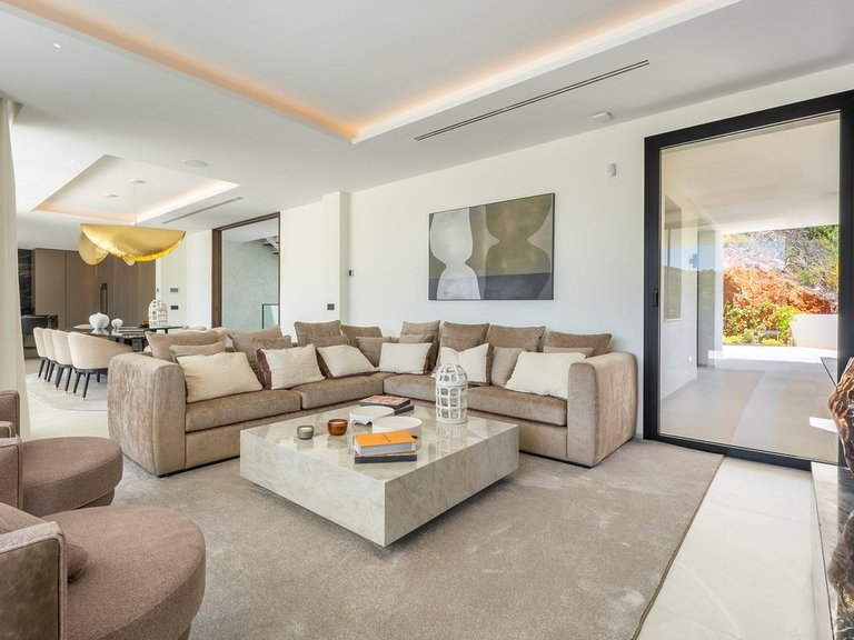 Villa for Sale in Benahavís, Malaga 5