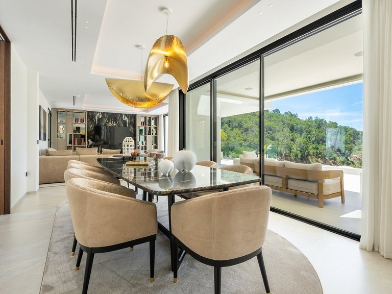Villa for Sale in Benahavís, Malaga 7
