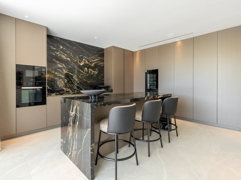 Villa for Sale in Benahavís, Malaga 9