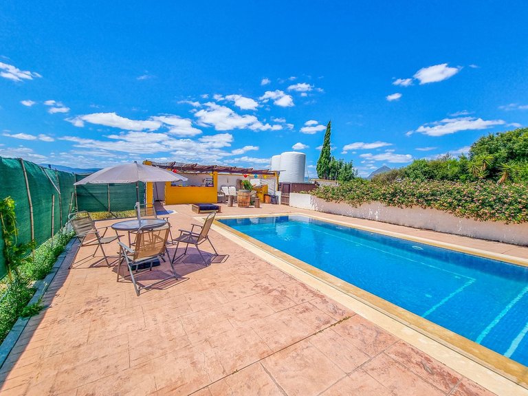 Villa for Sale in Casares, Malaga 1