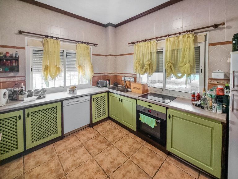 Villa for Sale in Casares, Malaga 16