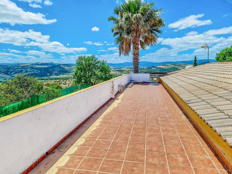 Villa for Sale in Casares, Malaga 31