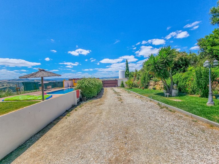 Villa for Sale in Casares, Malaga 46