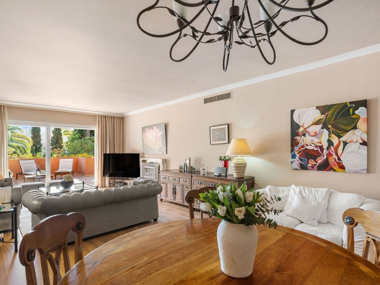 Apartment for Sale in Marbella, Malaga 15