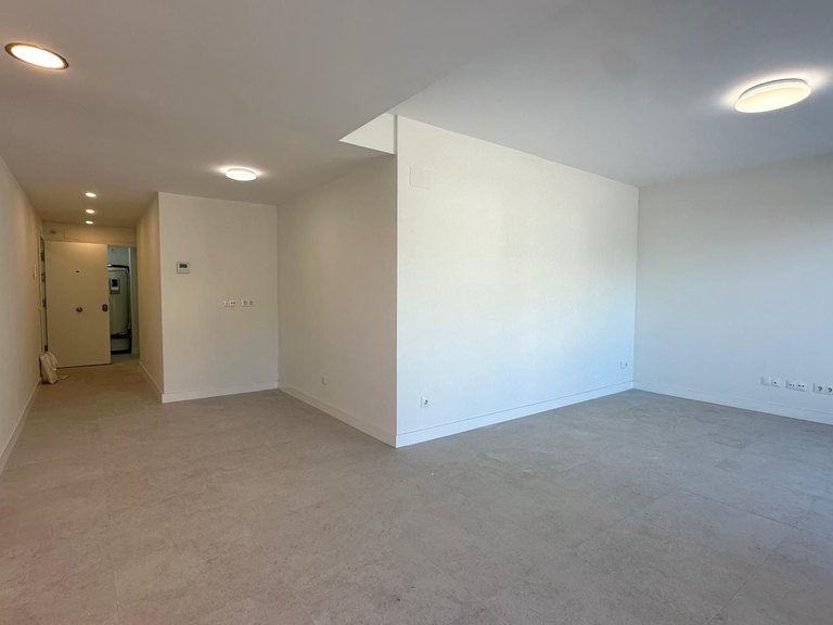 Apartment for Sale in Benalmadena, Malaga 7