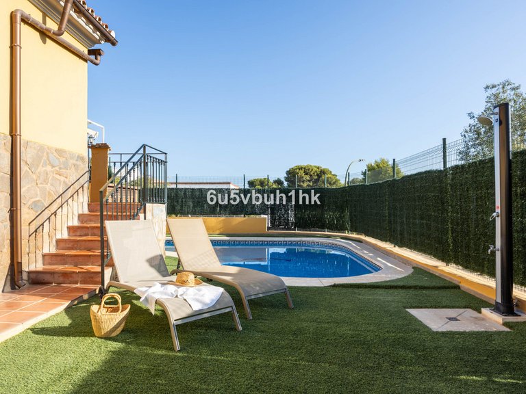 Villa for Sale in Málaga, Malaga 1