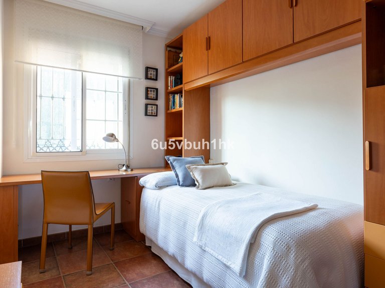Villa for Sale in Málaga, Malaga 18