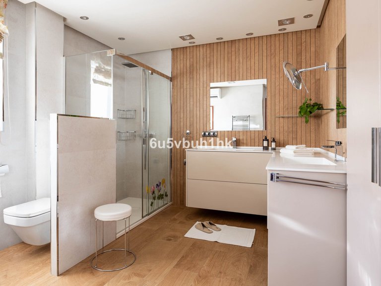 Villa for Sale in Málaga, Malaga 19