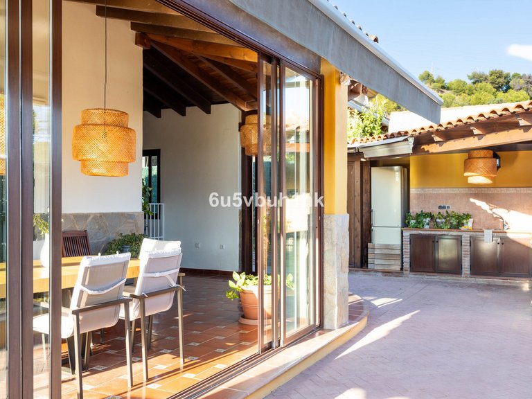 Villa for Sale in Málaga, Malaga 29