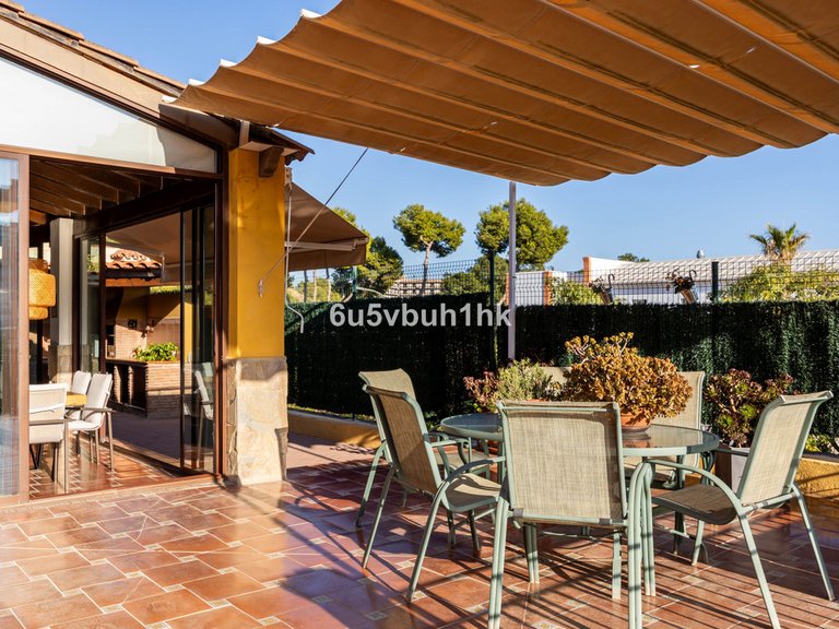 Villa for Sale in Málaga, Malaga 33