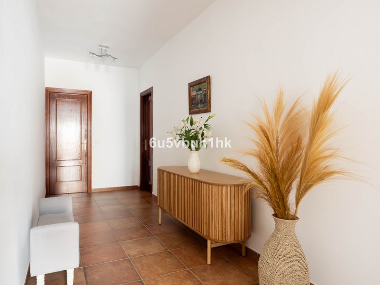 Villa for Sale in Málaga, Malaga 36