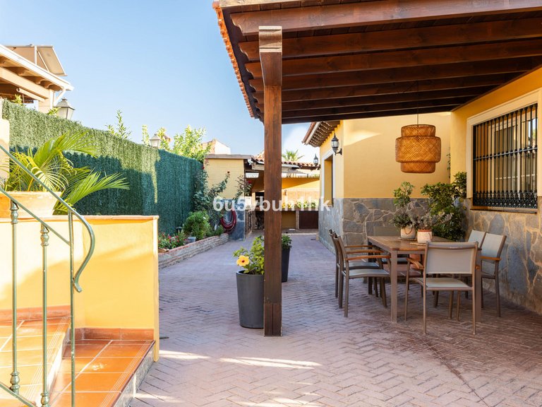 Villa for Sale in Málaga, Malaga 6