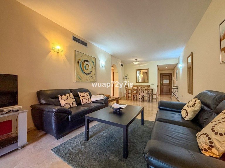 Apartment for Sale in El Rosario, Malaga 8