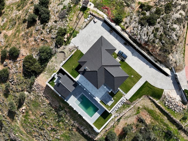 Villa for Sale in Coín, Malaga 6