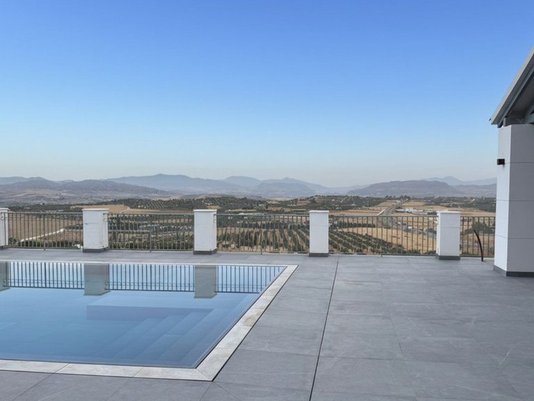 Villa for Sale in Coín, Malaga 9