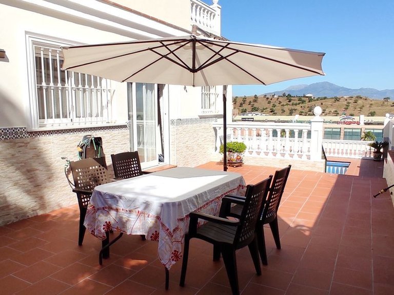 Villa for Sale in Coín, Malaga 43