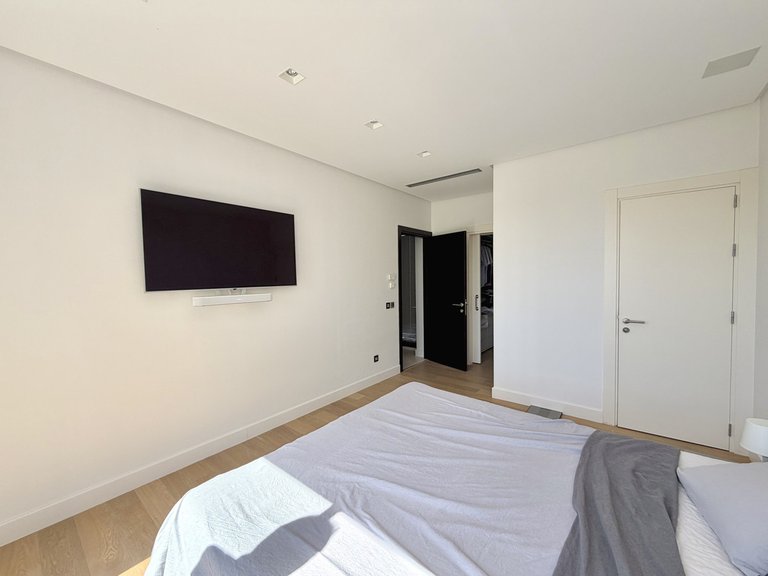 Villa for Sale in Nueva Andalucía, Malaga 13
