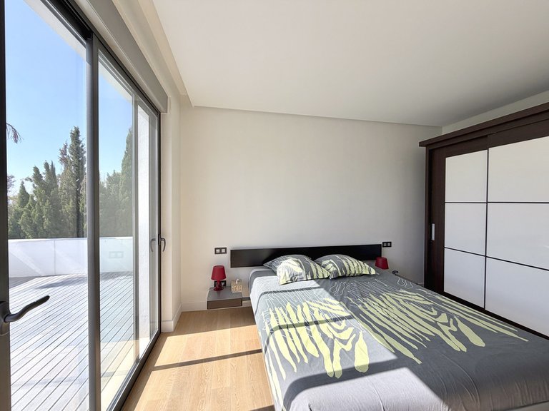 Villa for Sale in Nueva Andalucía, Malaga 18