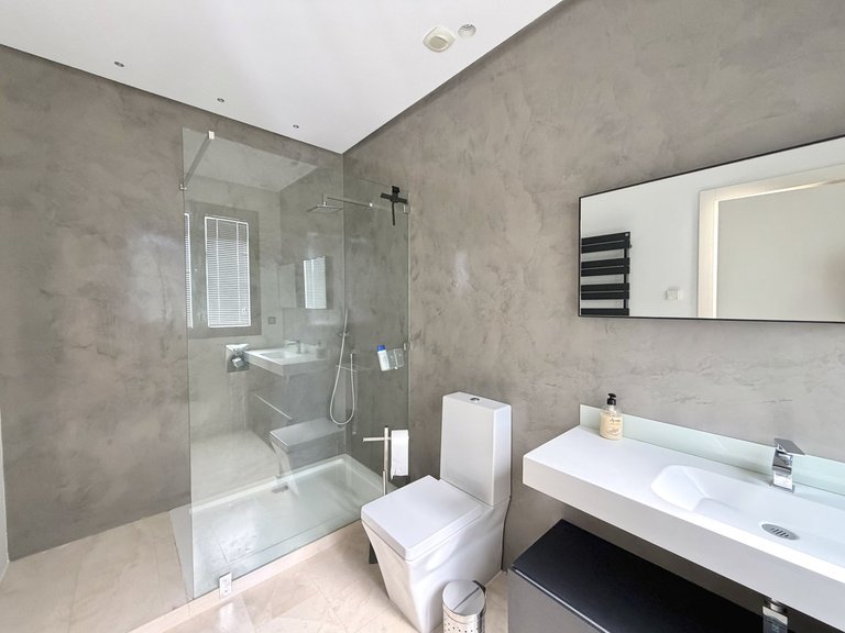 Villa for Sale in Nueva Andalucía, Malaga 19
