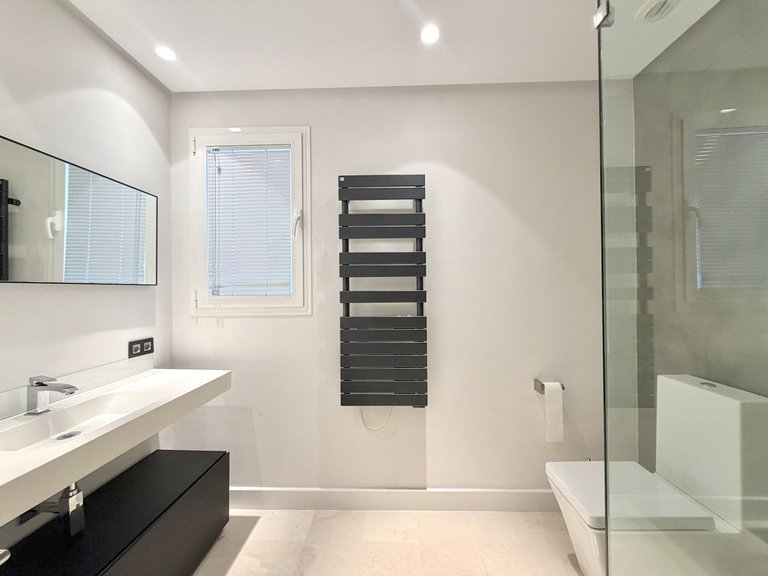 Villa for Sale in Nueva Andalucía, Malaga 24