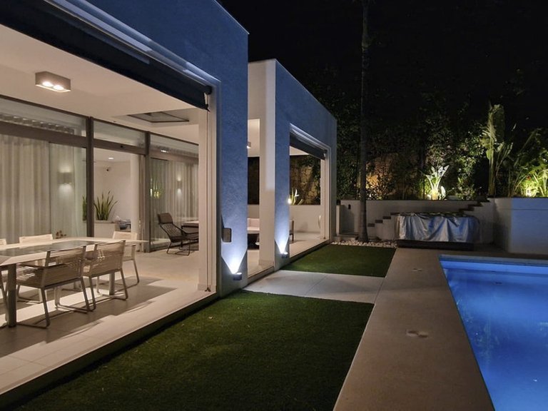 Villa for Sale in Nueva Andalucía, Malaga 40